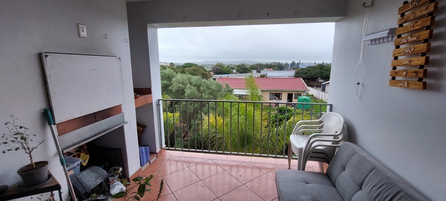 3 Bedroom Property for Sale in Hartenbos Central Western Cape